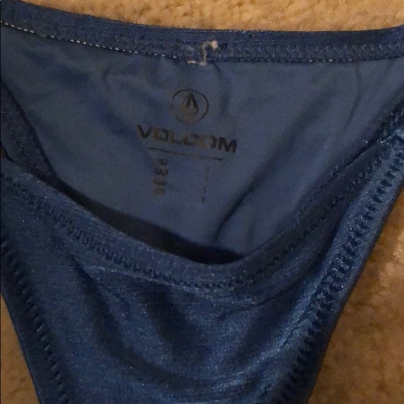 Volcom Bikini - Picture 2 of 4